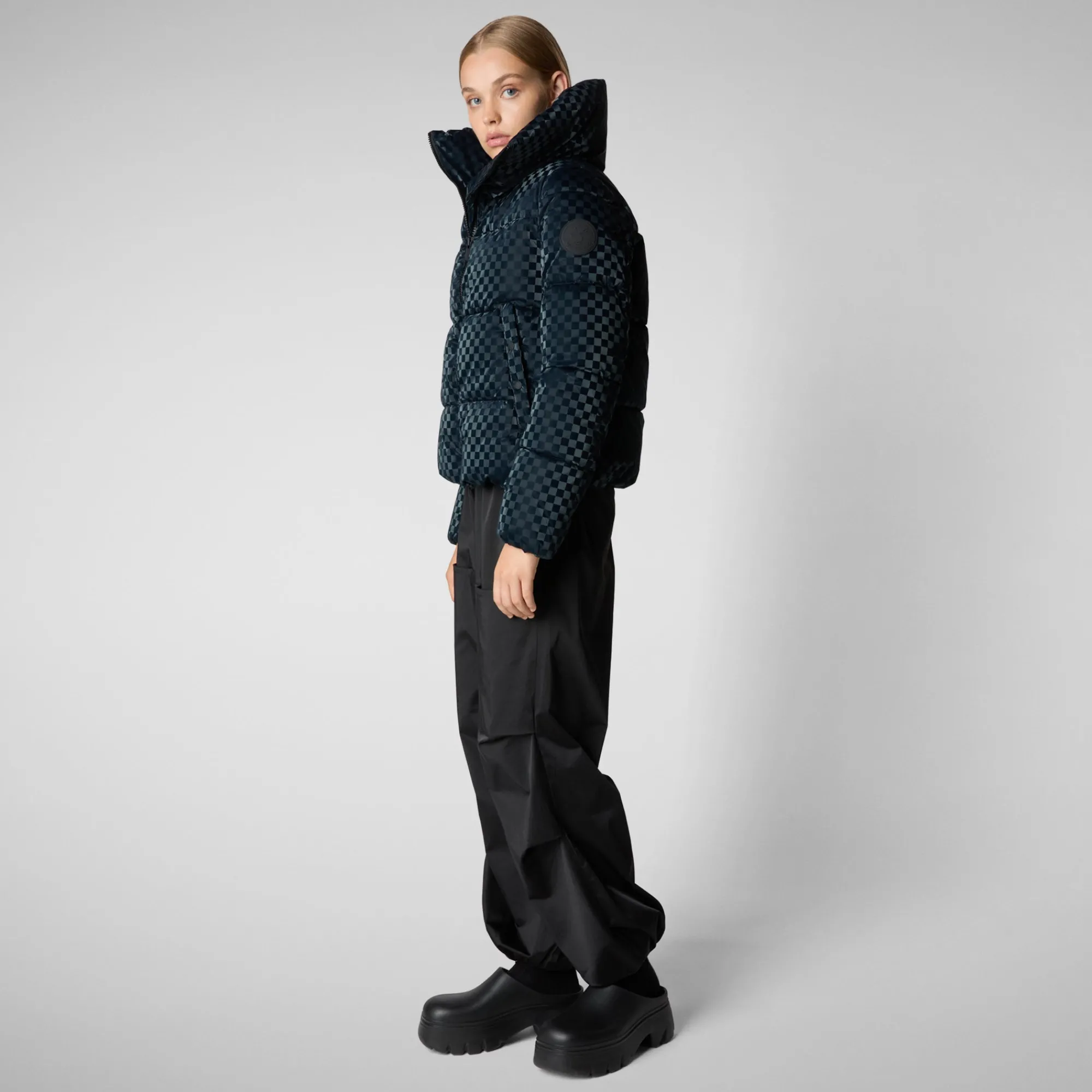 Fashion Save The Duck Women's Animal free Puffer Jacket Alas in Blue Black BlueBlack