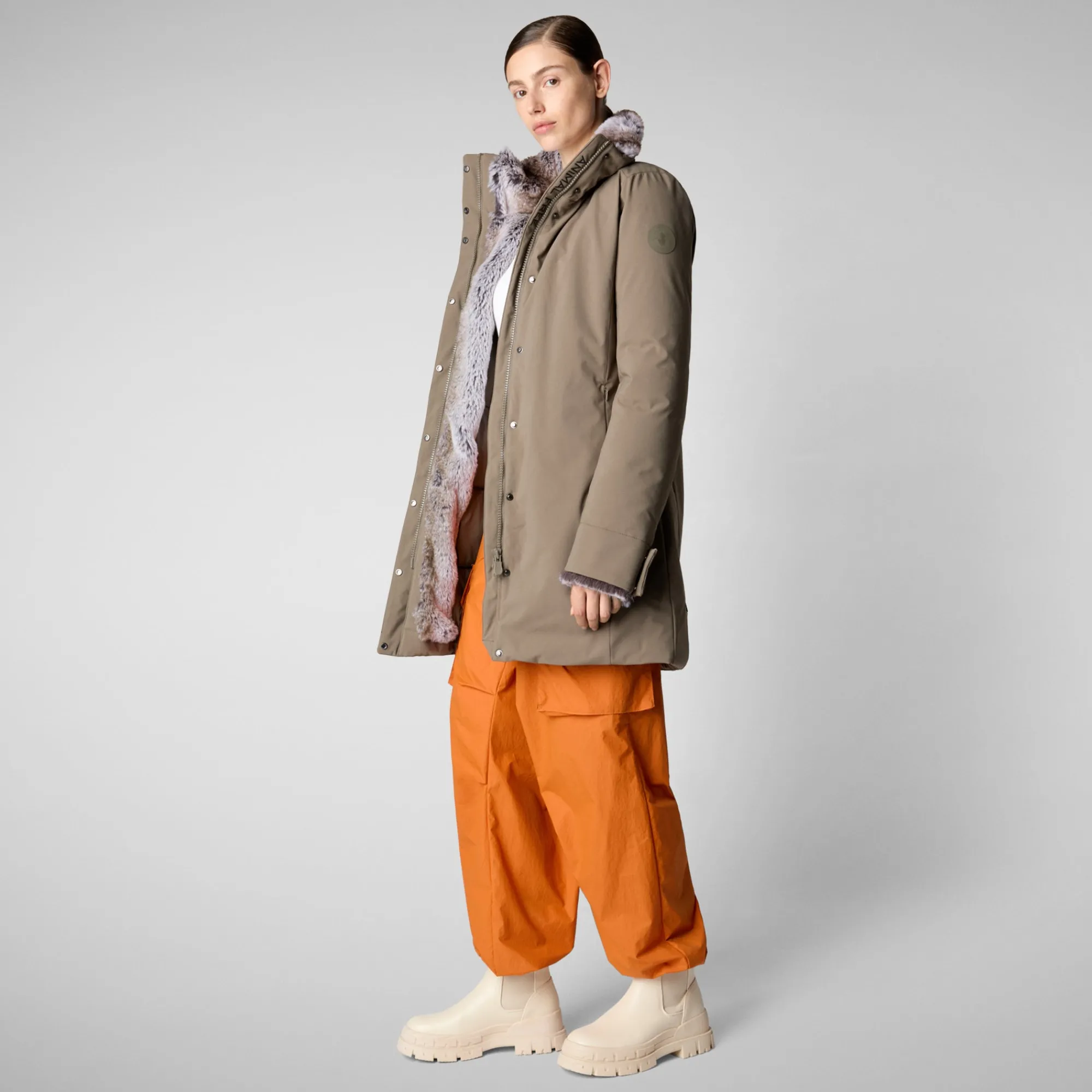 Store Save The Duck Women's hooded parka Samantah in mud grey Mudgrey