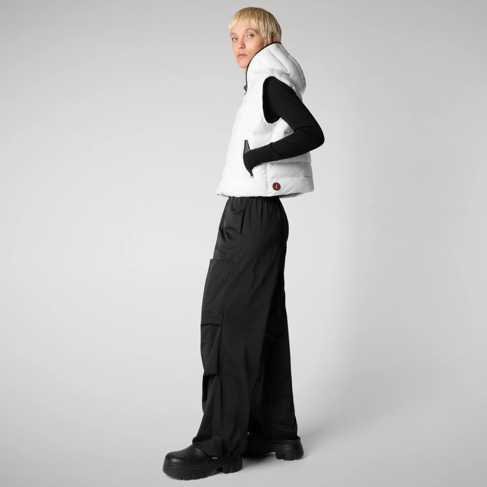 Discount Save The Duck Women's hooded vest Romina in off white